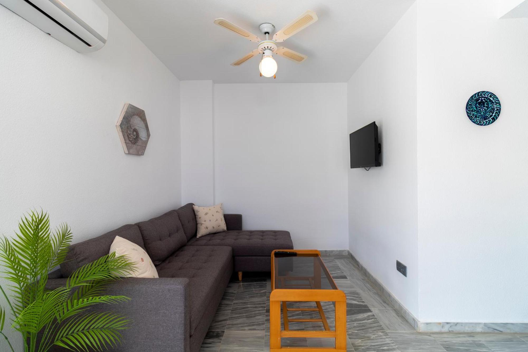 Rentitspain Moderno Apartamento Calaverde Frente Al Mar Salobreña Exterior foto