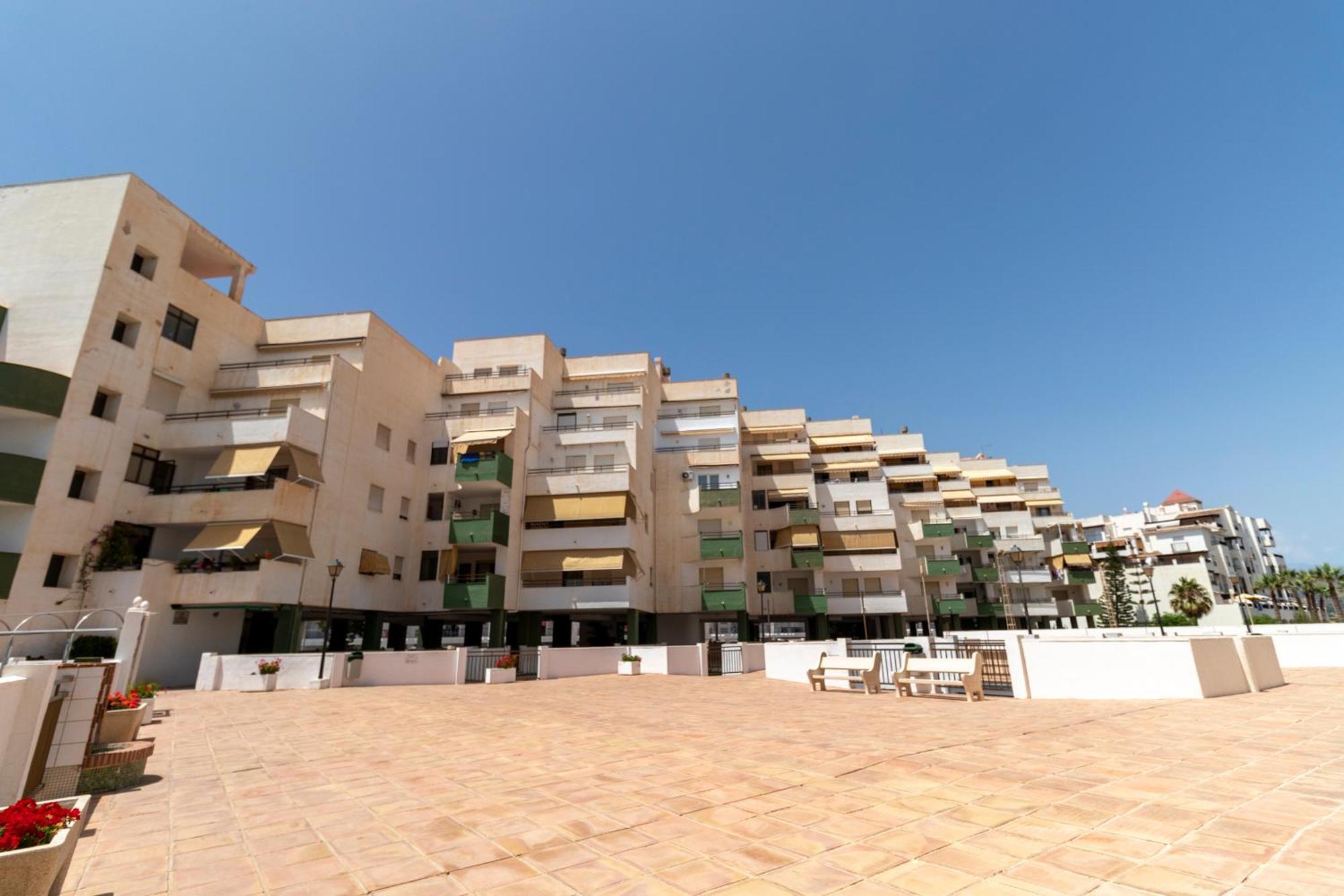 Rentitspain Moderno Apartamento Calaverde Frente Al Mar Salobreña Exterior foto
