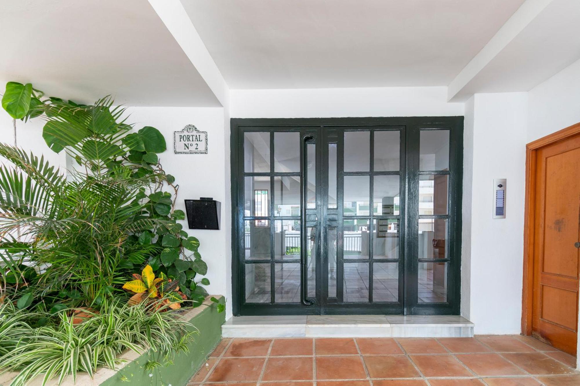 Rentitspain Moderno Apartamento Calaverde Frente Al Mar Salobreña Exterior foto